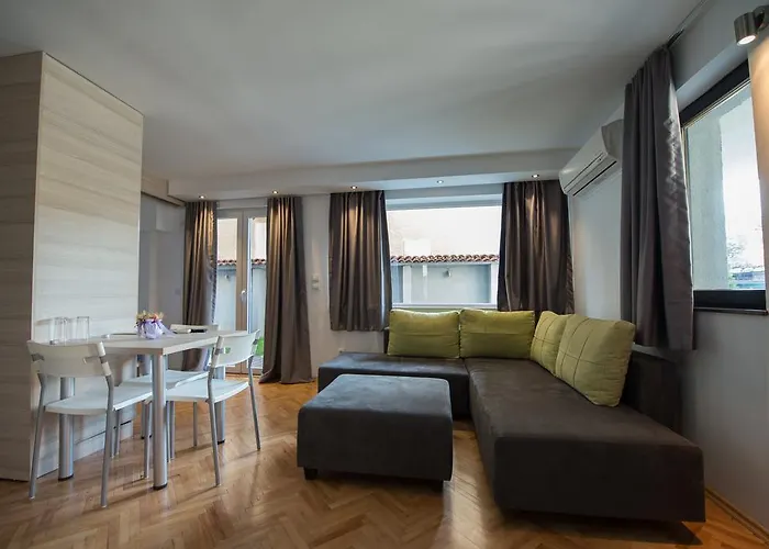 Theatre Apartments